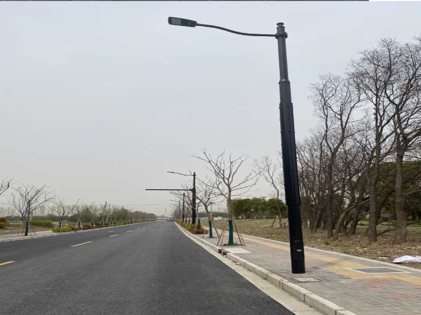 高昌区上海综合杆 太阳能路灯工程